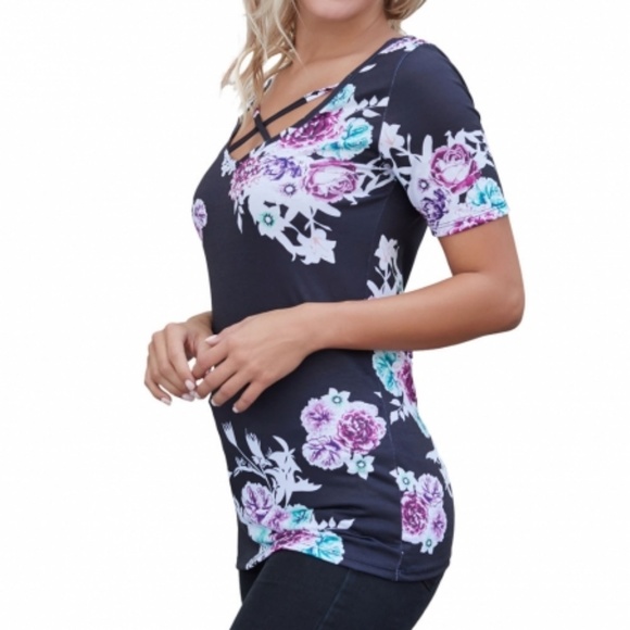 Black Floral Crisscross Neck Detail Short Sleeve T - Picture 3 of 3